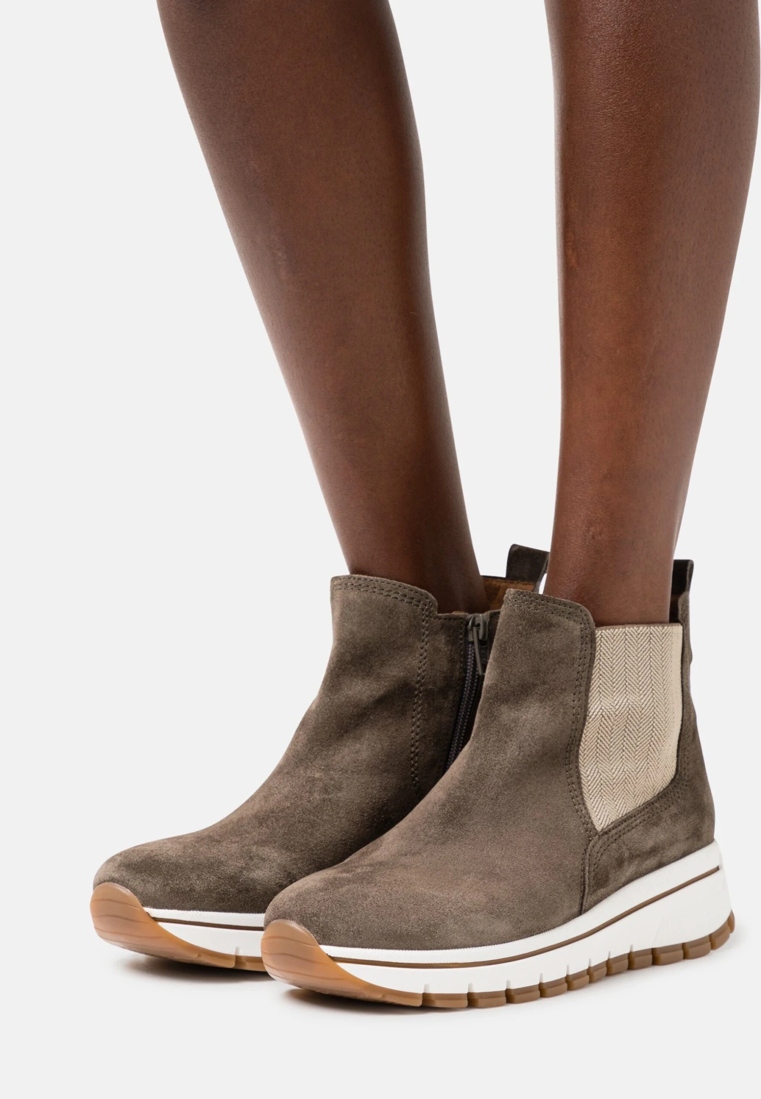 Gabor Enkellaarsjes Met Plateauzool - Tartufo 1 Gabor Enkellaarsjes Met Plateauzool - Tartufo