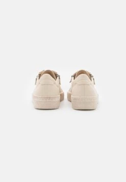 Gabor Sneakers Laag - Panna/Beige 9 Gabor Sneakers Laag - Panna/Beige -Gabor Schoenen Outlet Verkoop afc3d38a282d44efb9dc6e9f0e00f49e